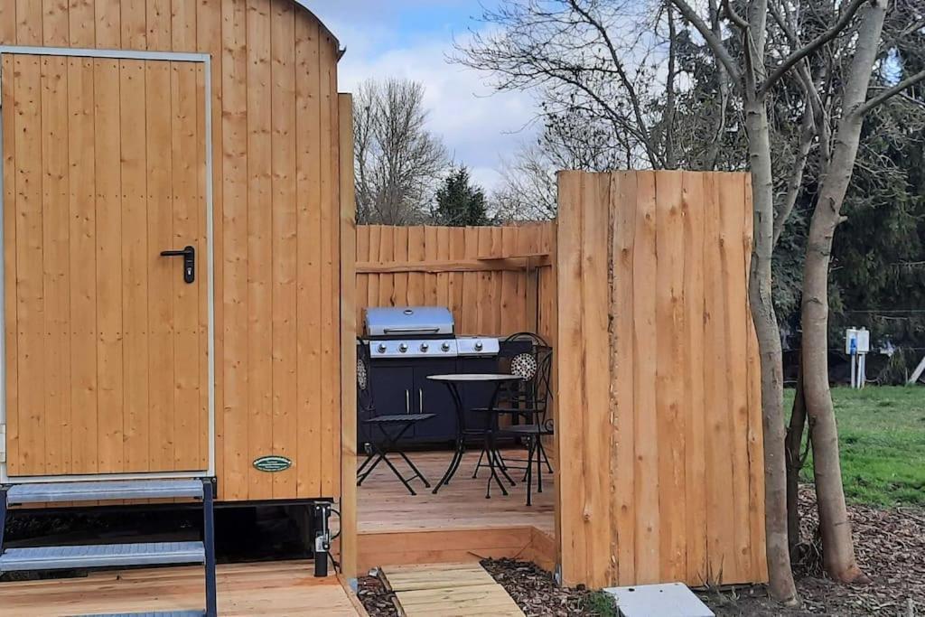 Zirkuswagen Glamping Fuer 2 Mit Veranda Kueche Netflix Parken Und Hofladen Steinhofel Exterior foto